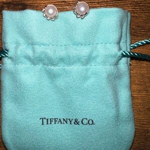 Tiffany Paloma Picasso Pearl olive leaf earrings